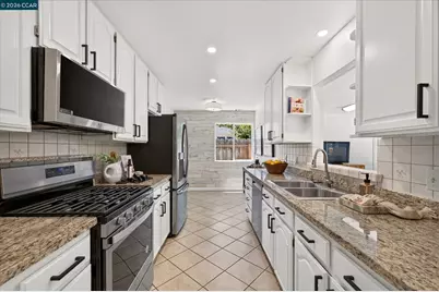 160 Cleopatra Dr, Pleasant Hill, CA 94523 - Photo 8