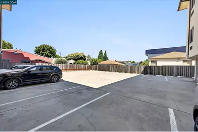 6433 Fairmount, El Cerrito, CA 94530 - Photo 30