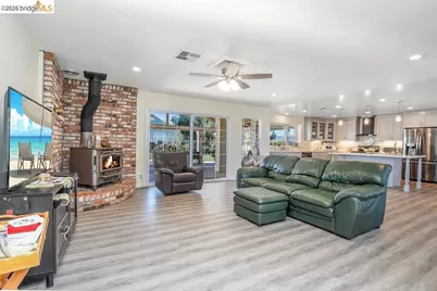 1700 Eureka Ave, Brentwood, CA 94513 - Photo 12