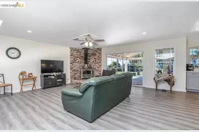 1700 Eureka Ave, Brentwood, CA 94513 - Photo 10