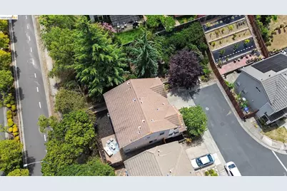 25570 Brookshire Dr, Castro Valley, CA 94552 - Photo 28