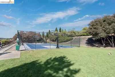 25570 Brookshire Dr, Castro Valley, CA 94552 - Photo 34