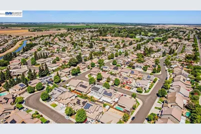 10433 Lone Star Way, Stockton, CA 95209 - Photo 30