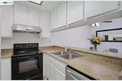 165 Aurora Plz, Union City, CA 94587 - Photo 6