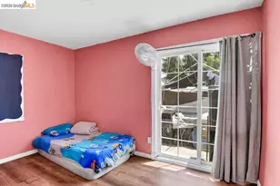 1090 70th Ave, Oakland, CA 94621 - Photo 4