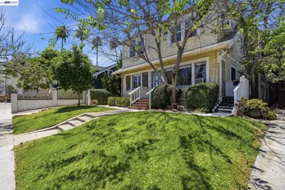 1412 30th St, San Diego, CA 92102 - Photo 2