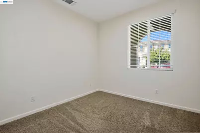 1446 Terra Verde St, Mountain House, CA 95391 - Photo 18