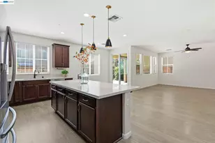 1446 Terra Verde St, Mountain House, CA 95391 - Photo 10