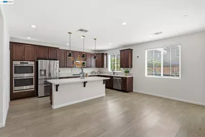 1446 Terra Verde St, Mountain House, CA 95391 - Photo 8