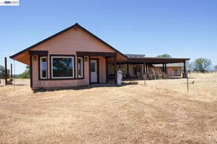 18490 Gas Point Rd, Cottonwood, CA 96022 - Photo 10