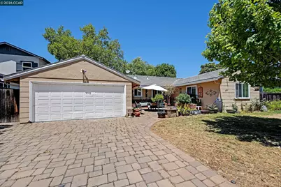 1481 Davis Ave, Concord, CA 94518 - Photo 4