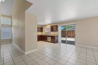 3264 Ernest Dr, Tracy, CA 95376 - Photo 8