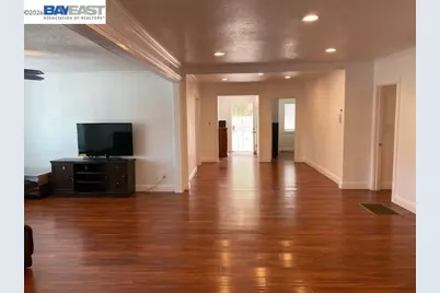 690 Dowling Blvd, San Leandro, CA 94577 - Photo 2