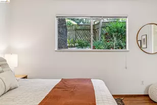 7200 Saroni Dr, Oakland, CA 94611 - Photo 38