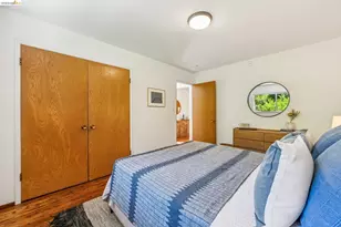 7200 Saroni Dr, Oakland, CA 94611 - Photo 48