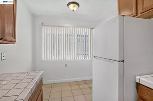 2841 Octavia St, Oakland, CA 94619 - Photo 32