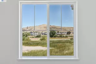 2404 Golden Wy, Fairfield, CA 94533 - Photo 12