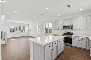 2404 Golden Wy, Fairfield, CA 94533 - Photo 4
