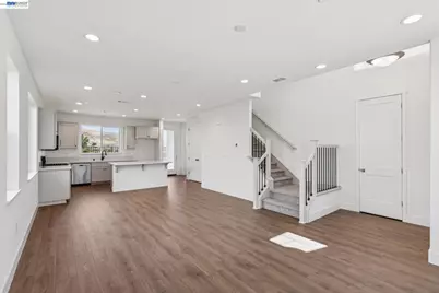 2404 Golden Way, Fairfield, CA 94533 - Photo 2