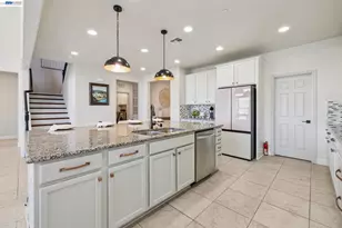 130 Benmore Dr, Hayward, CA 94542 - Photo 8