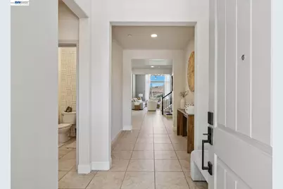 130 Benmore Dr, Hayward, CA 94542 - Photo 2