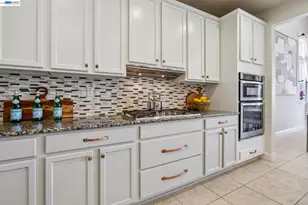 130 Benmore Dr, Hayward, CA 94542 - Photo 10