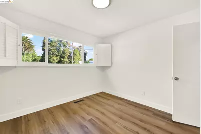 8 Lake Dr, Antioch, CA 94509 - Photo 46