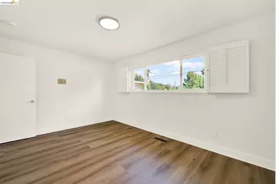 8 Lake Dr, Antioch, CA 94509 - Photo 36