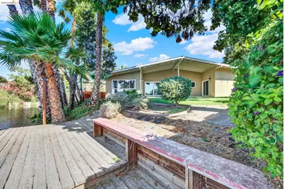 8 Lake Dr, Antioch, CA 94509 - Photo 76