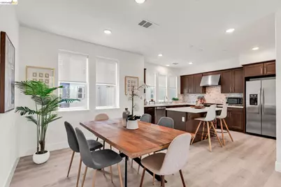 820 Duane Ave #5, Sunnyvale, CA 94085 - Photo 6