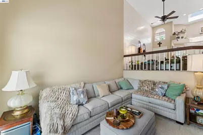 24448 Hampton Dr #B, Santa Clarita, CA 91355 - Photo 30