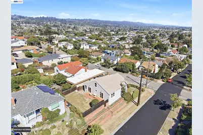 5901 Burlingame Ave, Richmond, CA 94804 - Photo 64