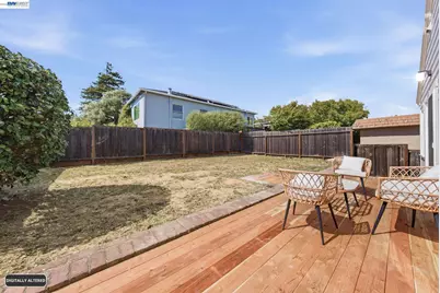 5901 Burlingame Ave, Richmond, CA 94804 - Photo 46