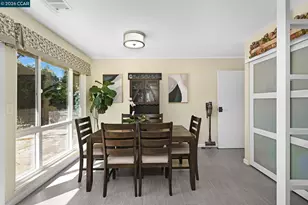 933 Santa Lucia Dr, Pleasant Hill, CA 94523 - Photo 14