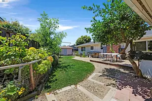1742 Mendocino Dr, Concord, CA 94521 - Photo 14