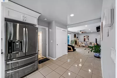 1742 Mendocino Dr, Concord, CA 94521 - Photo 8