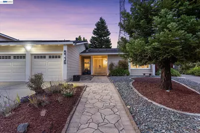 5736 Medallion Ct, Castro Valley, CA 94552 - Photo 6