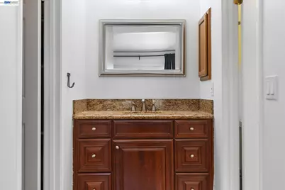 5736 Medallion Ct, Castro Valley, CA 94552 - Photo 52