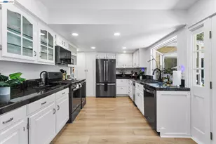 5736 Medallion Ct, Castro Valley, CA 94552 - Photo 34