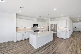 1028 Bluebell Circle, Discovery Bay, CA 94505 - Photo 2