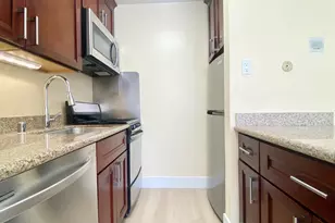 2 Commodore Dr, Emeryville, CA 94608 - Photo 6
