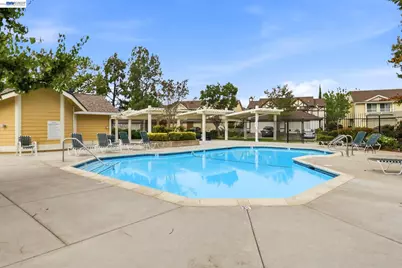 911 Erie Cir, Milpitas, CA 95035 - Photo 36