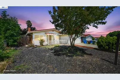 200 Riverside Pl, Bay Point, CA 94565 - Photo 2