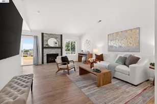 295 Iris Rd, Hercules, CA 94547 - Photo 1