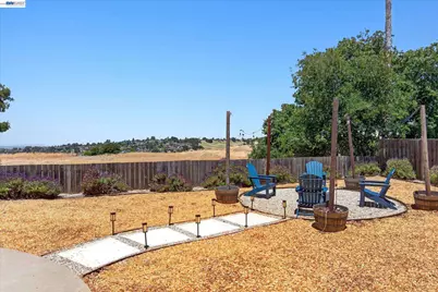295 Iris Rd, Hercules, CA 94547 - Photo 28