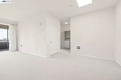 401 Norfolk St #301, San Mateo, CA 94401 - Photo 4