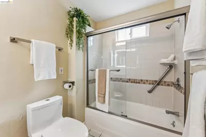 127 Behrens St, El Cerrito, CA 94530 - Photo 16