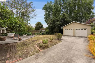 127 Behrens St, El Cerrito, CA 94530 - Photo 26