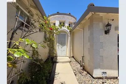 2084 Schell Mountain Way, Antioch, CA 94531 - Photo 2