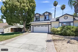 578 Mulqueeney St, Livermore, CA 94550 - Photo 2